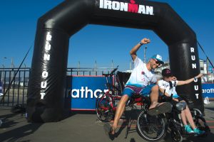 Hermanos Espinoza - Revista Clave!