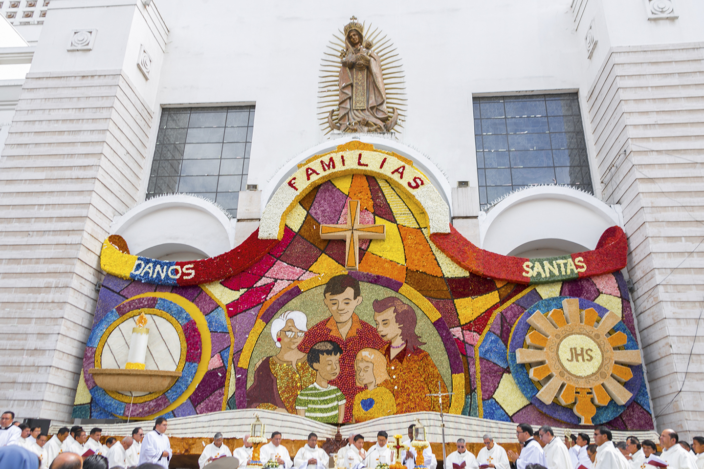 Ambato y su Fiesta de la Fruta y de las Flores: Un análisis cultural