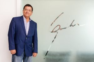 Arq. Carlos Hernán Gonzáles - Revista Clave!