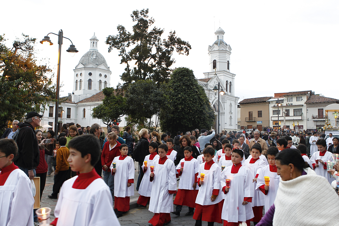 Corpus Christi In Cuenca Clave Turismo Ecuador