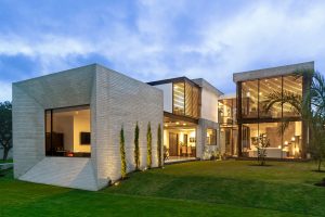 Studio Alfa - Revista CLAVE