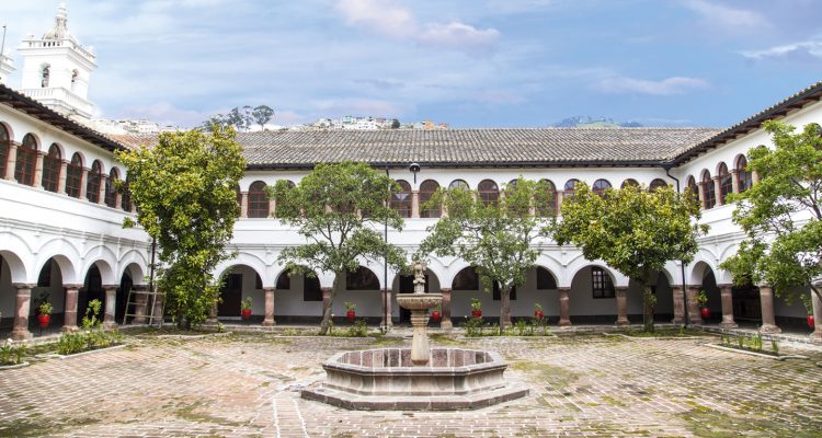 Centro Histórico Quito - Revista CLAVE!