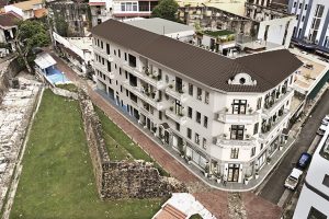 JACOPO VILLATICO CAMPBELL - Revista CLAVE! Bienes Raíces Ecuador - ed 108