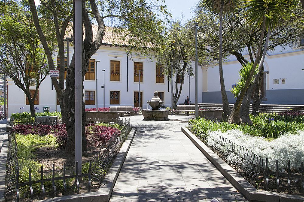 Casa Patrimoniales Quito - Revista CLAVE Bienes Raíces Ecuador - ed 108