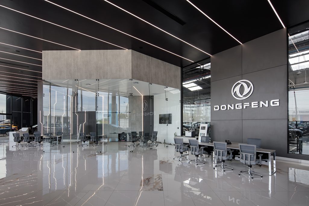 MULTIOFICINAS / TREZE / AMOBLARE / Melanie Lowndes - Revista CLAVE! Bienes Raíces Ecuador