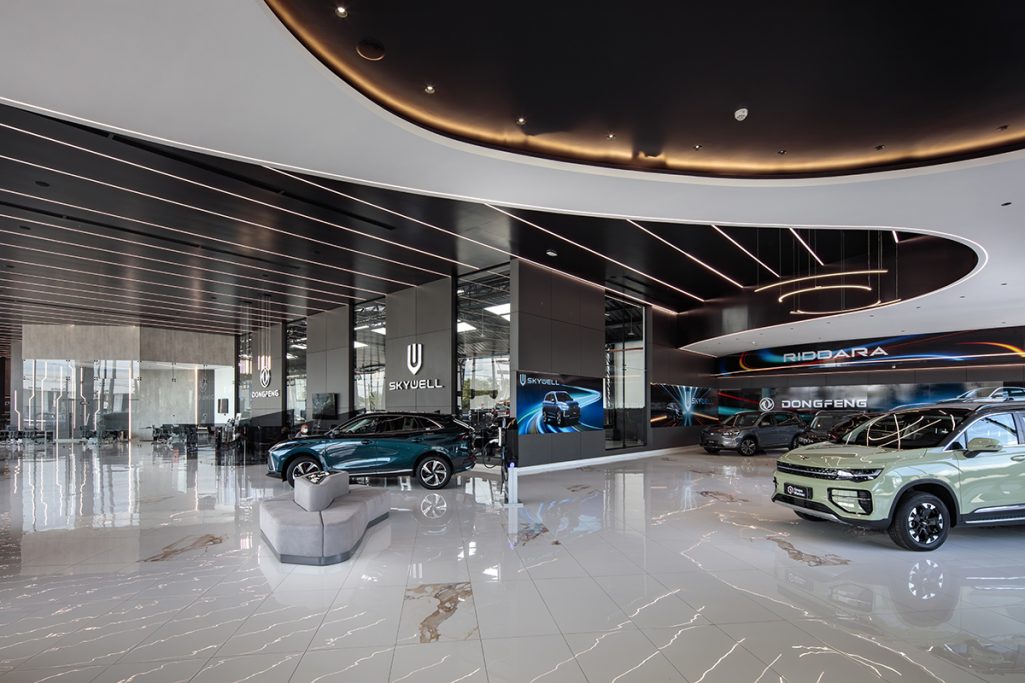 MULTIOFICINAS / TREZE / AMOBLARE / Melanie Lowndes - Revista CLAVE! Bienes Raíces Ecuador