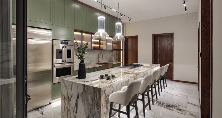 MULTIOFICINAS / TREZE / AMOBLARE / Melanie Lowndes - Revista CLAVE! Bienes Raíces Ecuador