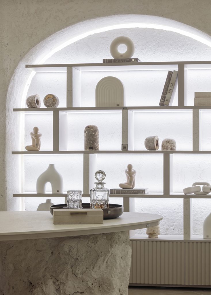 MULTIOFICINAS / TREZE / AMOBLARE / Melanie Lowndes - Revista CLAVE! Bienes Raíces Ecuador