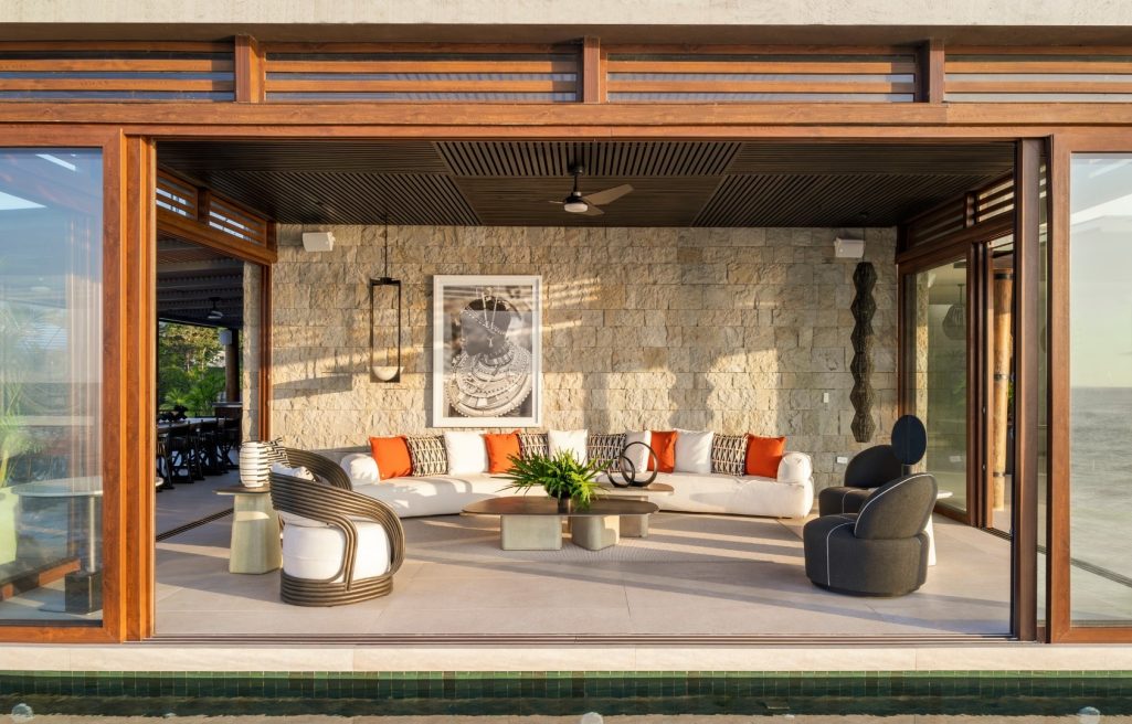 Adriana Hoyos Design Studio - Revista CLAVE Bienes Raíces Ecuador edición 124