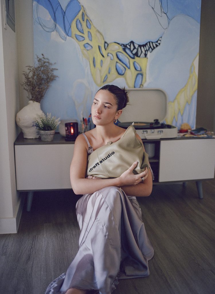 Carla Romero - Revista CLAVE! Bienes Raíces Ecuador