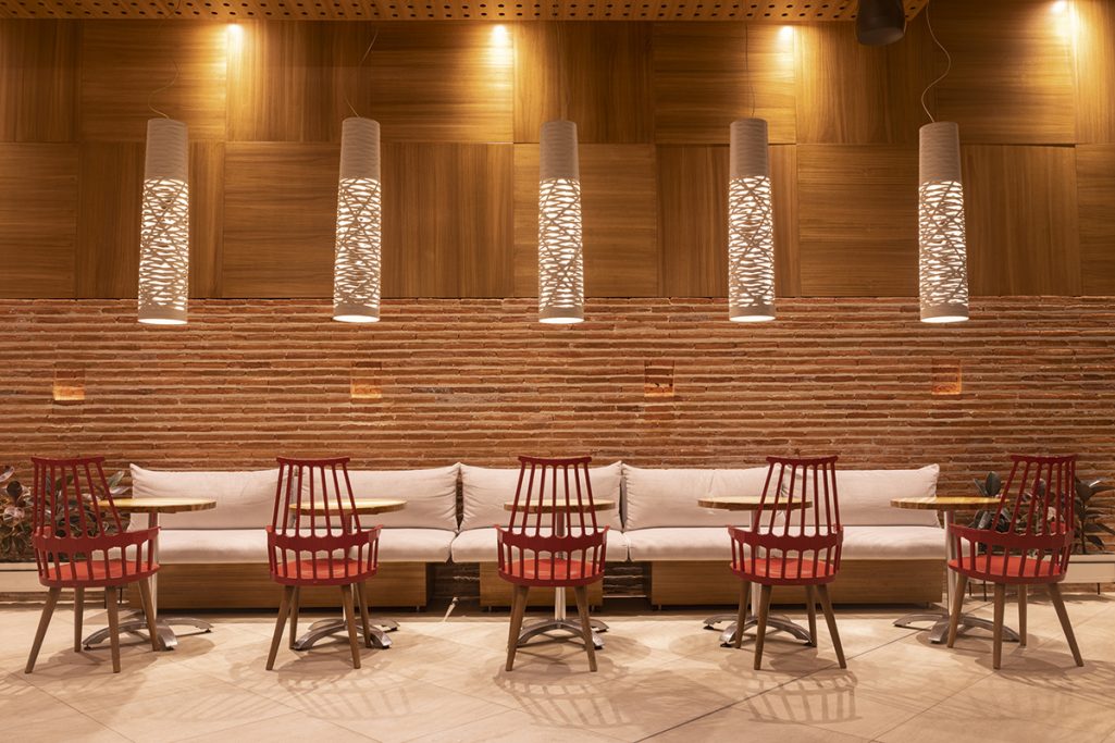 ESTUDIO 593 - Revista CLAVE! Bienes Raíces Ecuador