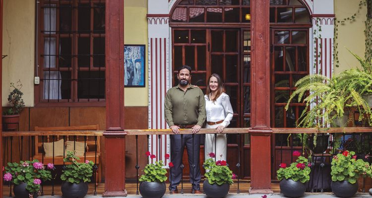 Botica Bristol - Revista CLAVE! Bienes Raíces Ecuador