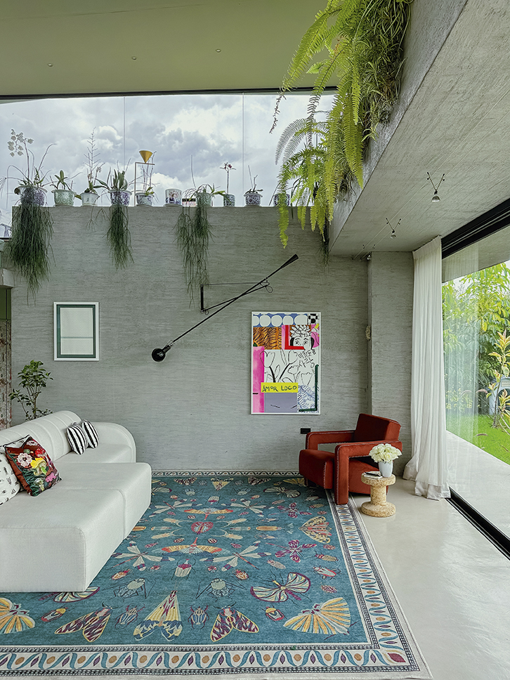 ESTUDIO 593 - Revista CLAVE! Bienes Raíces Ecuador