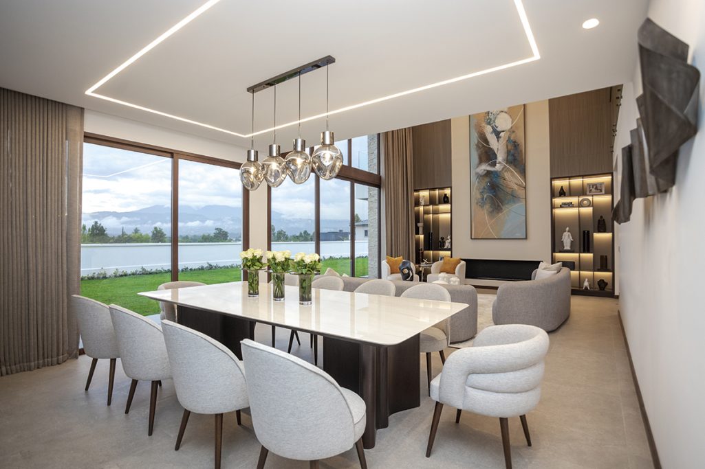 LINIE - Revista CLAVE! Bienes Raíces Ecuador