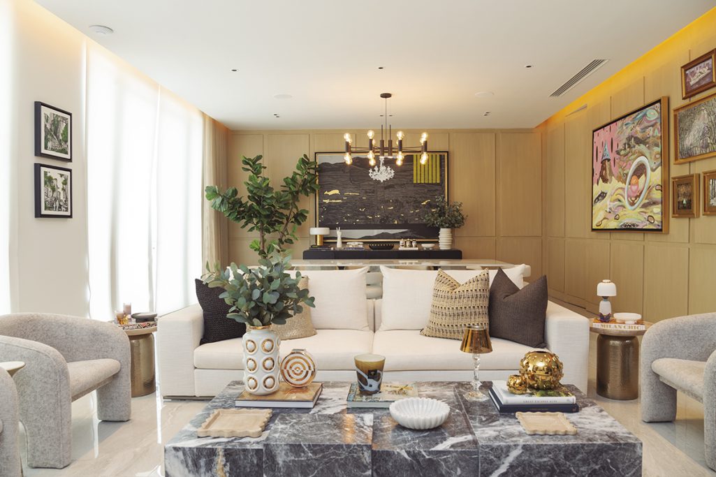 Denisse Ortega DOI - Revista CLAVE! Bienes Raíces Ecuador