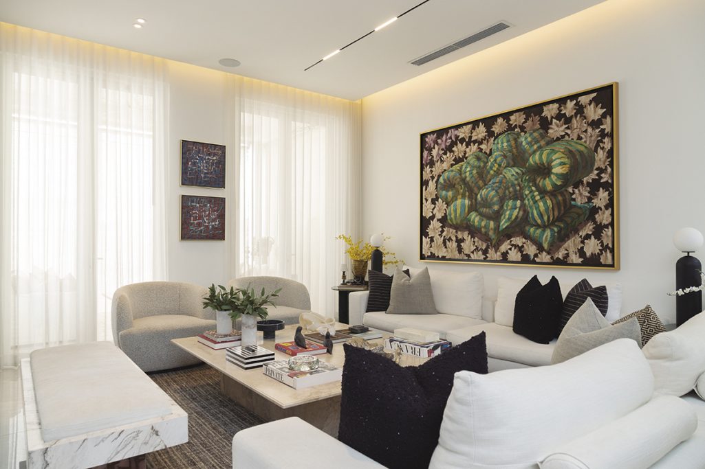 Denisse Ortega DOI - Revista CLAVE! Bienes Raíces Ecuador