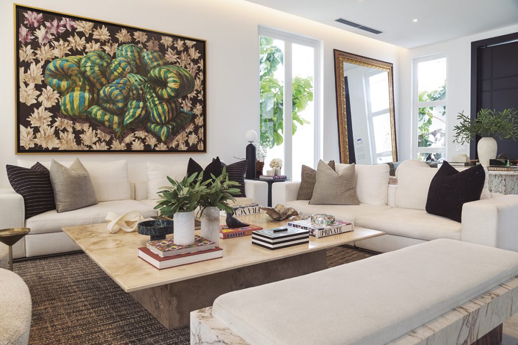 Denisse Ortega DOI - Revista CLAVE! Bienes Raíces Ecuador