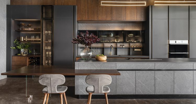 MADEVAL - Revista CLAVE! Bienes Raíces Ecuador