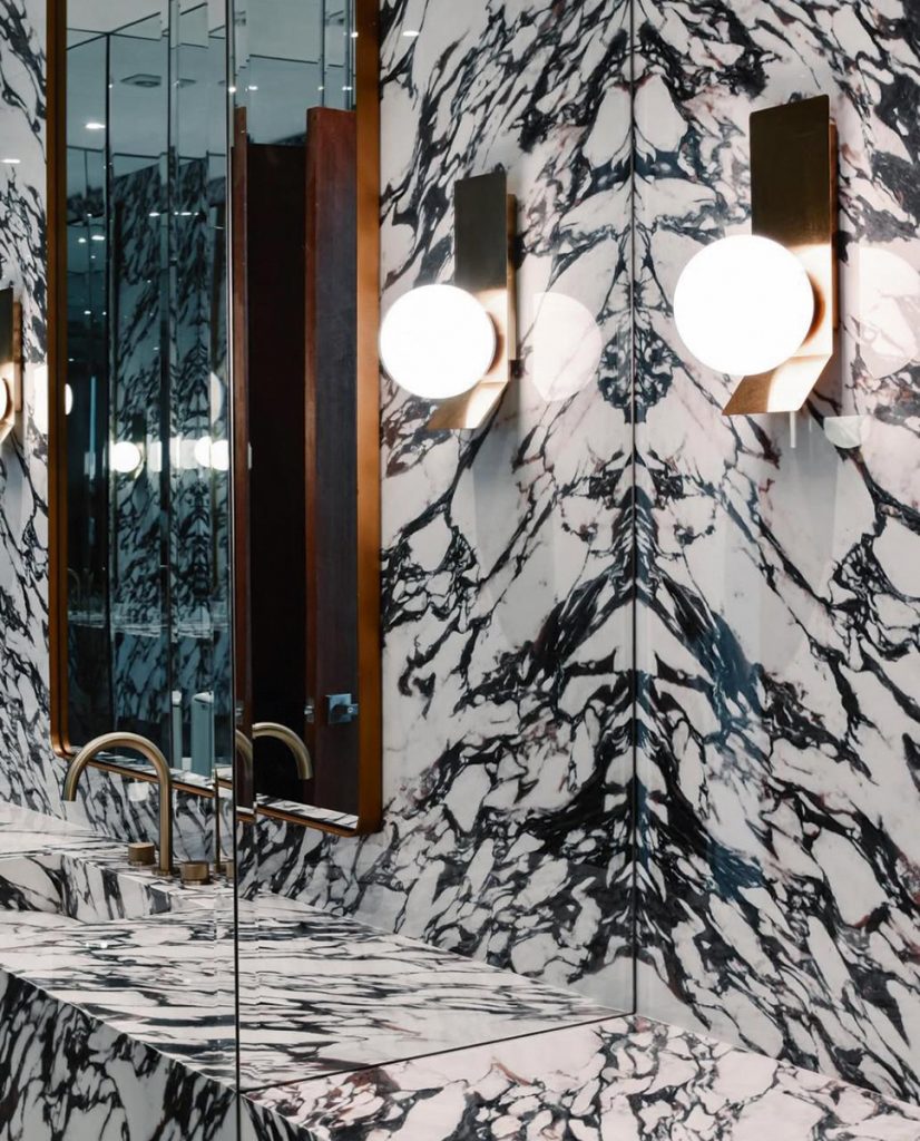 Denisse Ortega DOI - Revista CLAVE! Bienes Raíces Ecuador