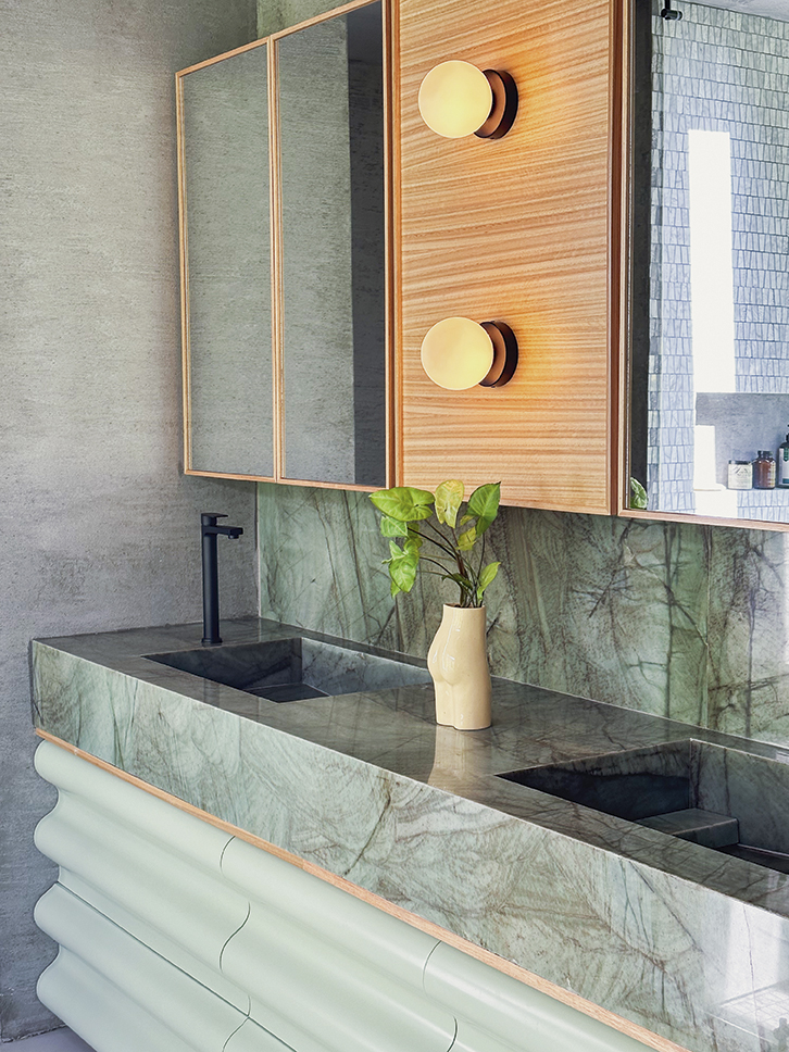 ESTUDIO 593 - Revista CLAVE! Bienes Raíces Ecuador