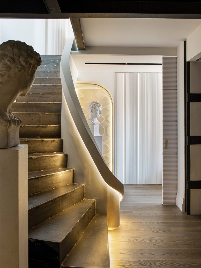 Adriana Nicolau - Revista CLAVE Bienes Raíces Ecuador