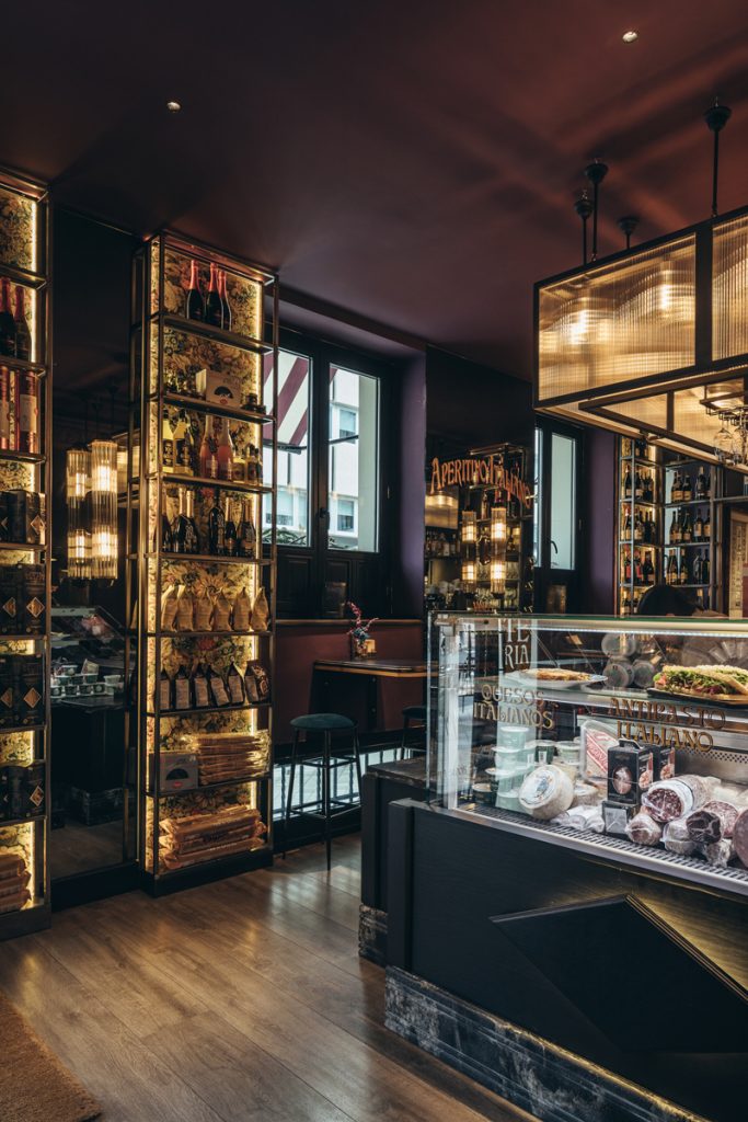 Adriana Nicolau - Revista CLAVE Bienes Raíces Ecuador