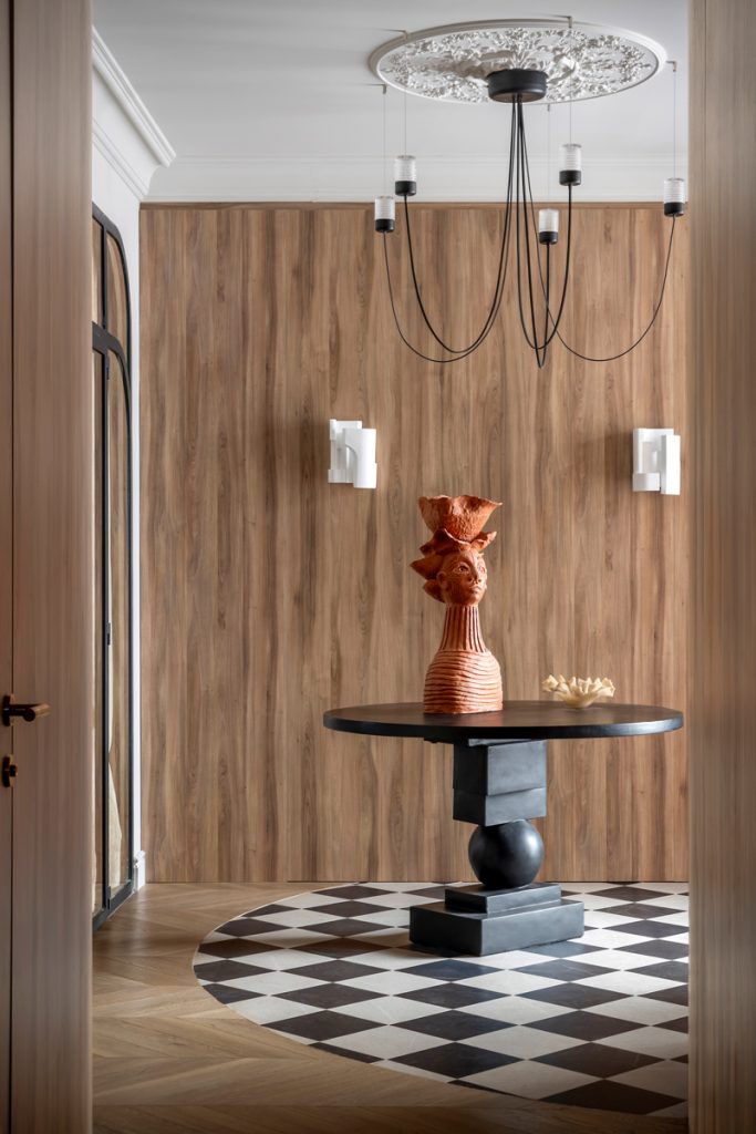 Adriana Nicolau - Revista CLAVE Bienes Raíces Ecuador