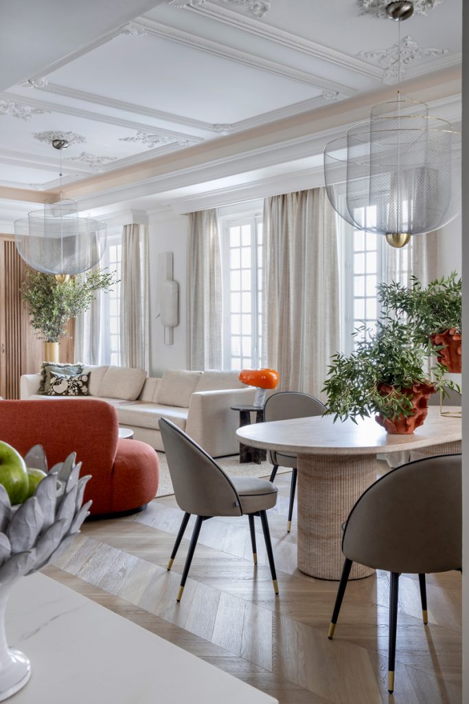 Adriana Nicolau - Revista CLAVE Bienes Raíces Ecuador