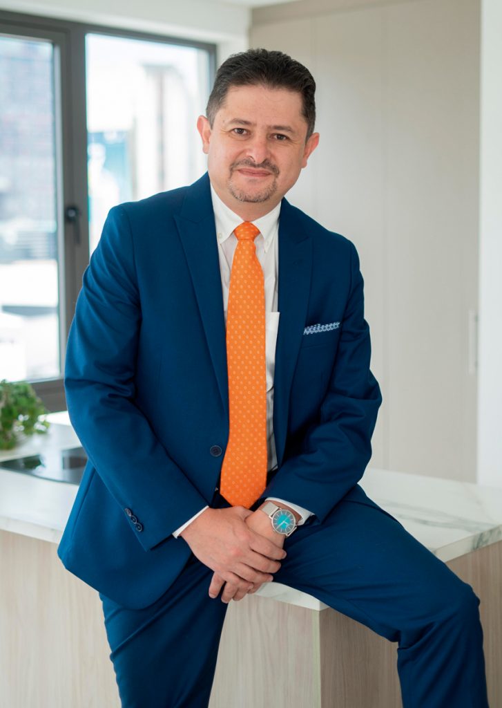 Vivienda Social y Pública 2025 - Revista CLAVE Bienes Raíces Ecuador