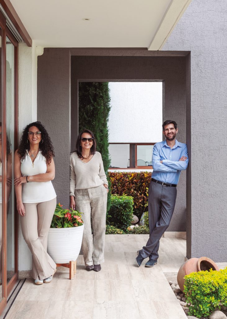 JDJ - Revista CLAVE Bienes Raíces Ecuador