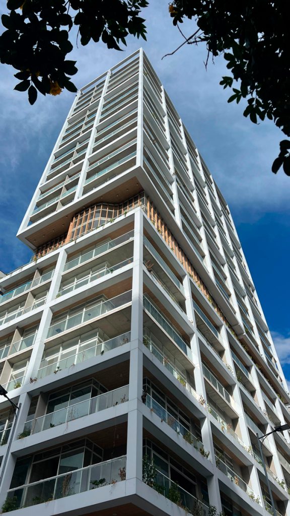 ACIMCO - Revista CLAVE Bienes Raíces Ecuador