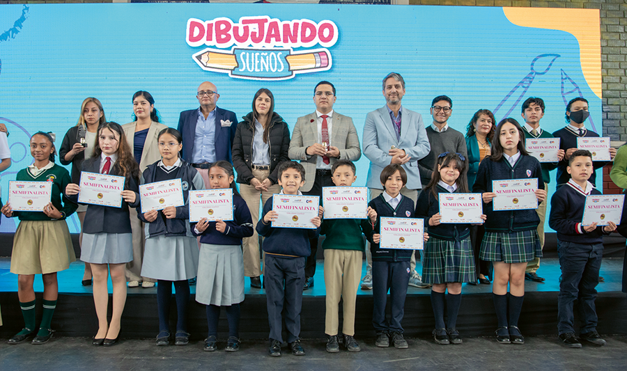 Charlotte English School - Revista CLAVE Bienes Raíces Ecuador