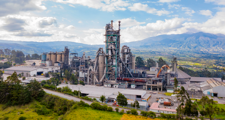 Unacem - José Antonio Correa - Revista CLAVE Bienes Raíces Ecuador
