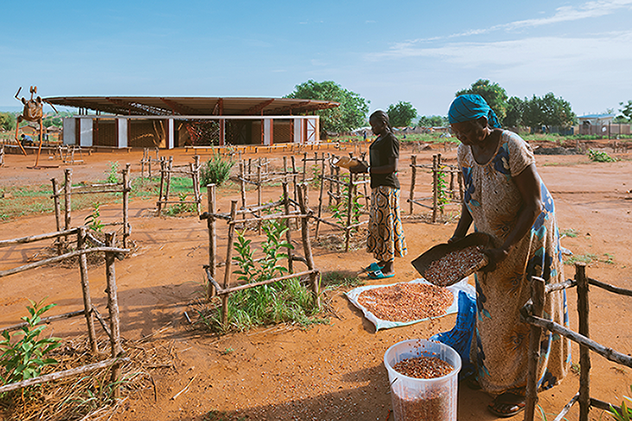 Sebastián Angulo Bidi Bidi - Revista CLAVE Bienes Raíces Ecuador