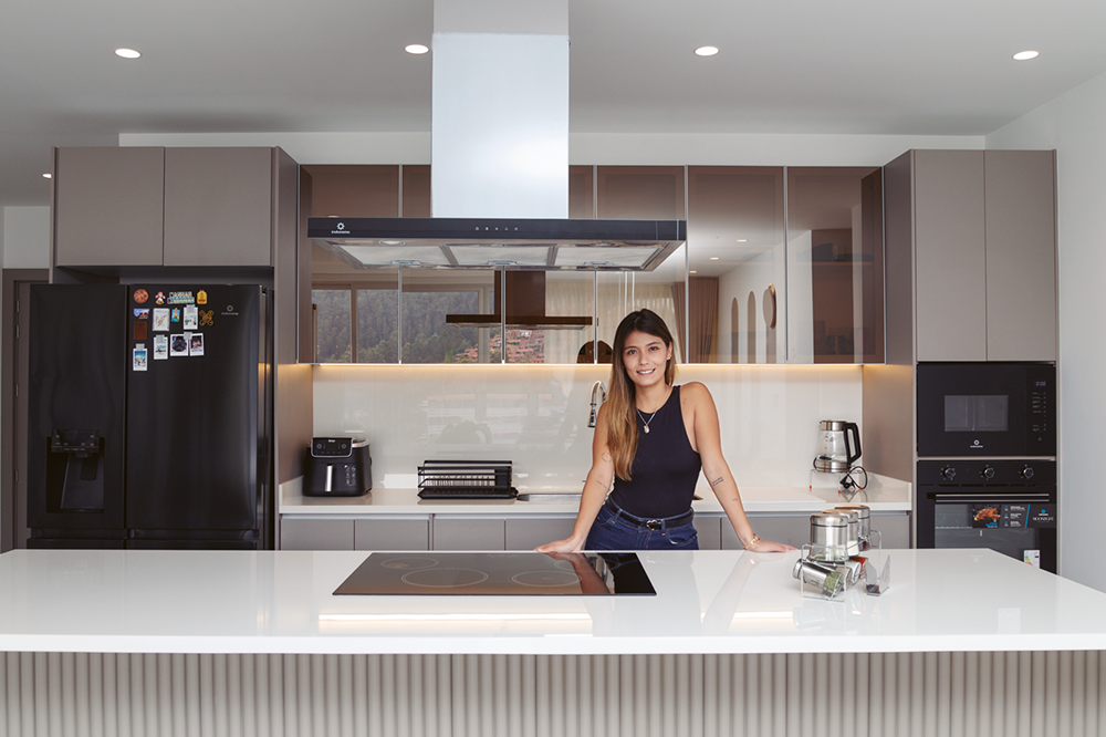 Camila Andrade - Revista CLAVE Bienes Raíces Ecuador