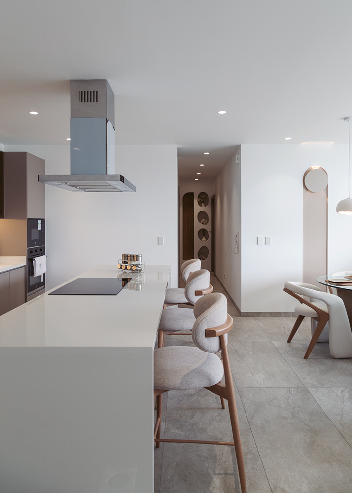 Camila Andrade - Revista CLAVE Bienes Raíces Ecuador