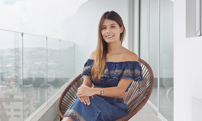 Camila Andrade - Revista CLAVE Bienes Raíces Ecuador