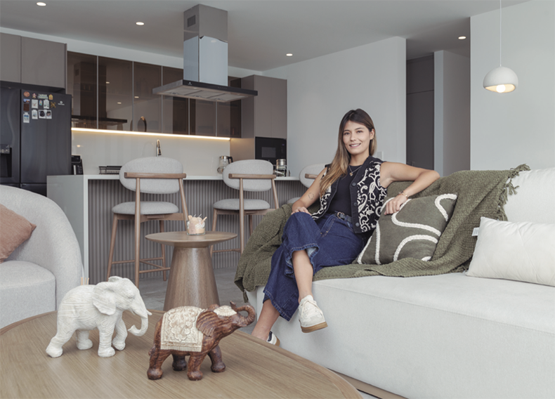 Camila Andrade - Revista CLAVE Bienes Raíces Ecuador