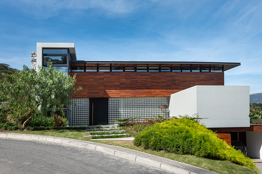 CONSTRUCTIVA - Especial Arquitectos Ecuador 2026 - Revista CLAVE Bienes Raíces Ecuador