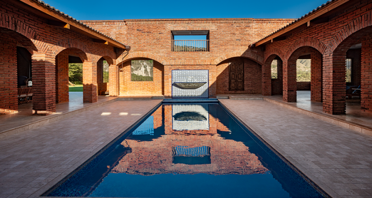 CONSTRUCTIVA - Especial Arquitectos Ecuador 2026 - Revista CLAVE Bienes Raíces Ecuador