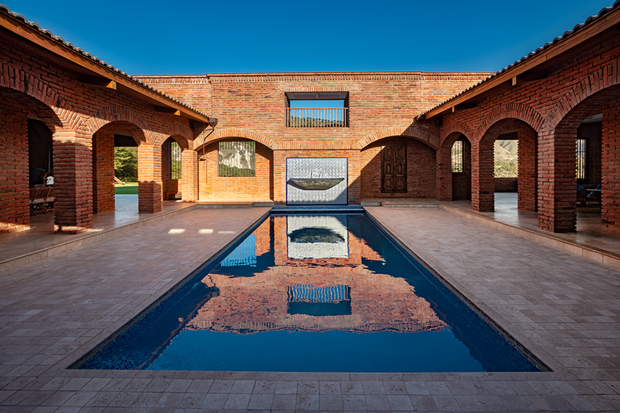 CONSTRUCTIVA - Especial Arquitectos Ecuador 2026 - Revista CLAVE Bienes Raíces Ecuador