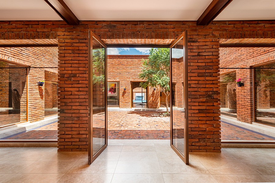 CONSTRUCTIVA - Especial Arquitectos Ecuador 2026 - Revista CLAVE Bienes Raíces Ecuador