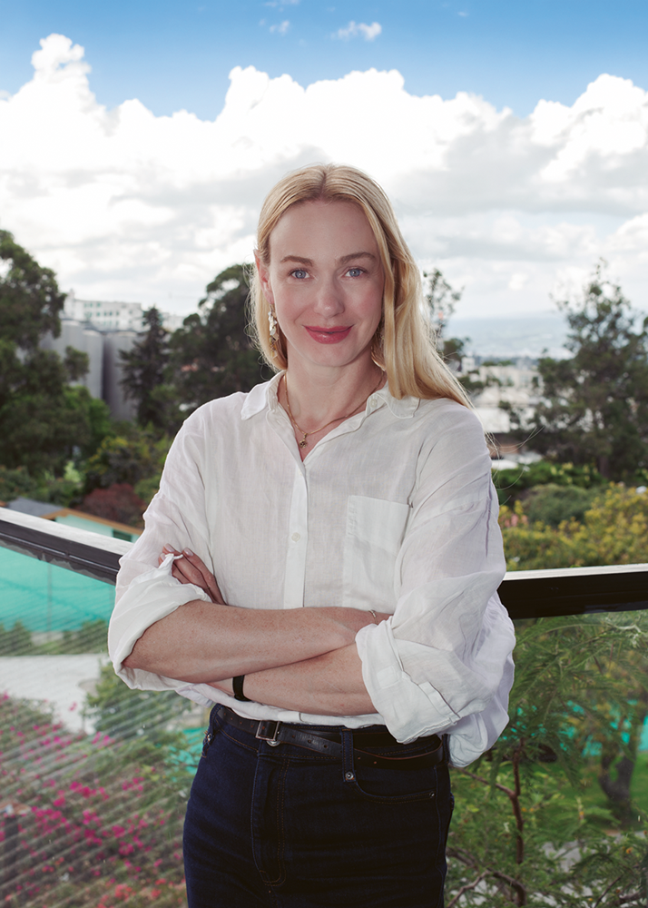 DAFNE WIEGERS - Revista CLAVE Bienes Raíces Ecuador