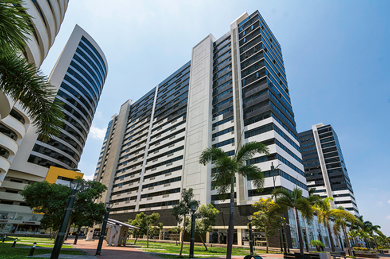 Isabel Noboa - Revista CLAVE Bienes Raíces Ecuador