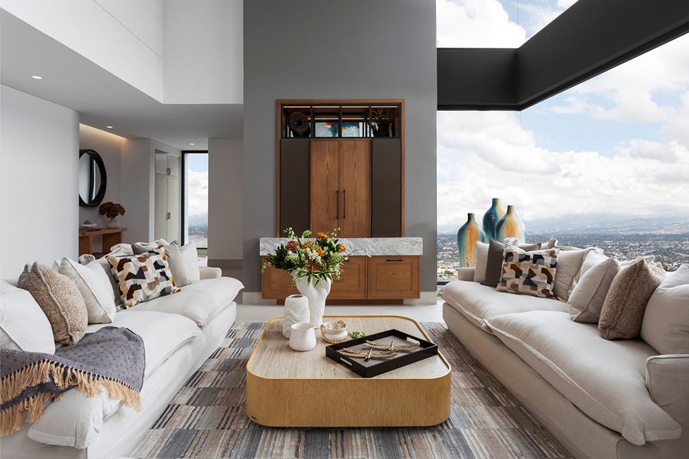 Londoño Arquitectos - Especial Arquitectos Ecuador 2026 - Revista CLAVE Bienes Raíces Ecuador