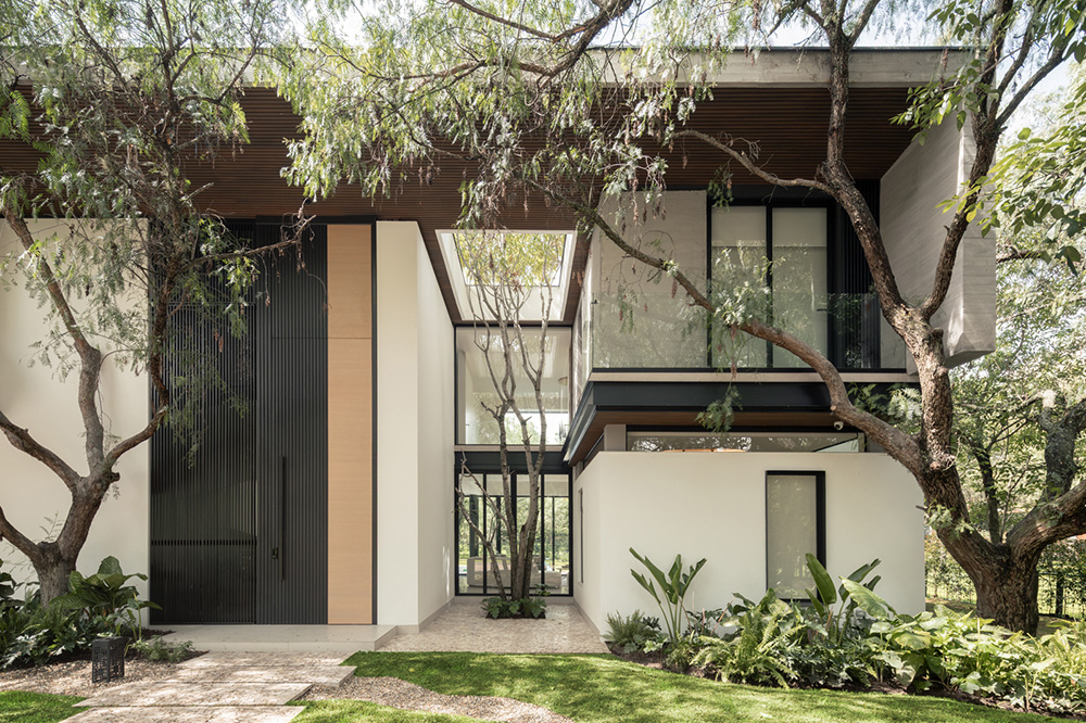 Miranda Arquitectura - Especial Arquitectos Ecuador 2026 - Revista CLAVE Bienes Raíces Ecuador