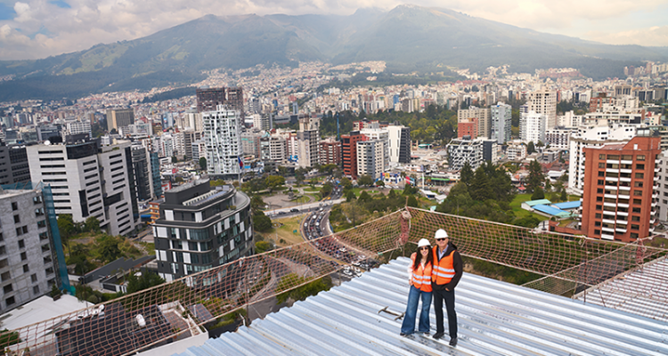 MONARKE - Revista CLAVE Bienes Raíces Ecuador
