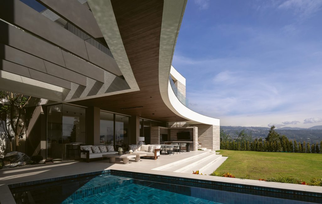 NAJAS ARQUITECTOS - Especial Arquitectos Ecuador 2026 - Revista CLAVE Bienes Raíces Ecuador