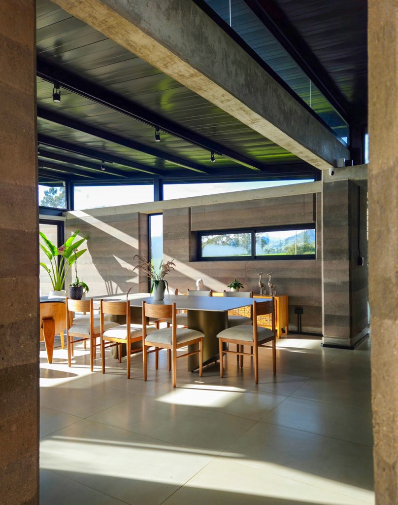 Studio Alfa - Especial Arquitectos Ecuador 2026 - Revista CLAVE Bienes Raíces Ecuador