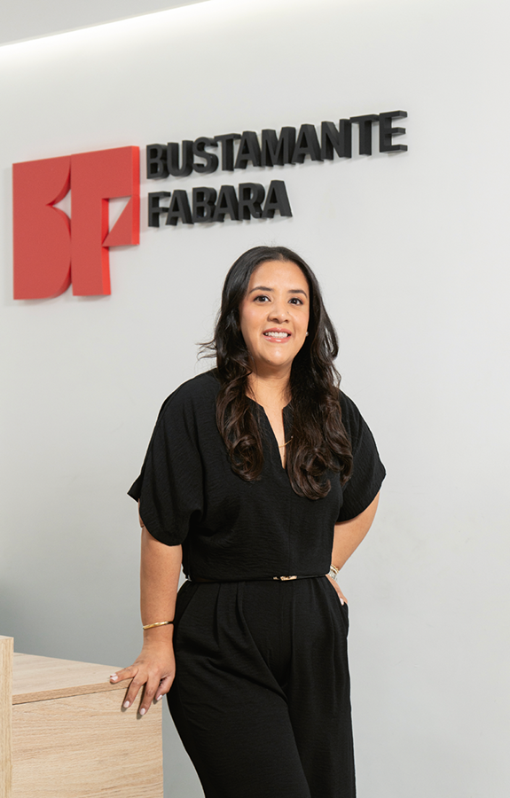 María Belén San Andrés - Revista CLAVE Bienes Raíces Ecuador